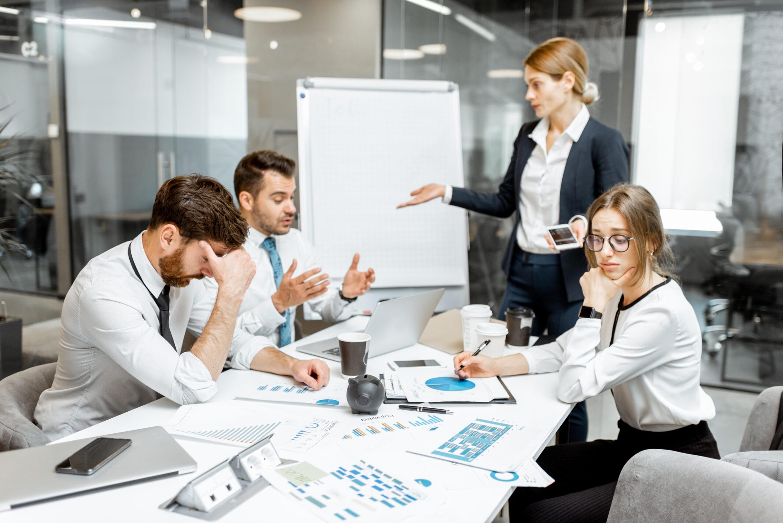 Female,Top,Manager,Or,Team,Leader,Quarreling,At,Employees,,Dissatisfied